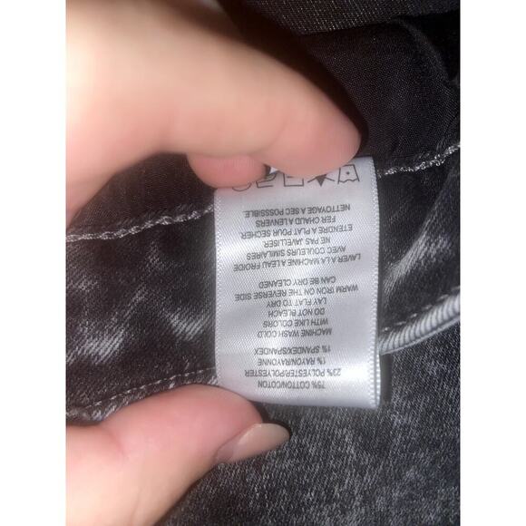 NWT Womens Stevie High Rise Cropped Straight Leg Jean Size 30 - Picture 6 of 8